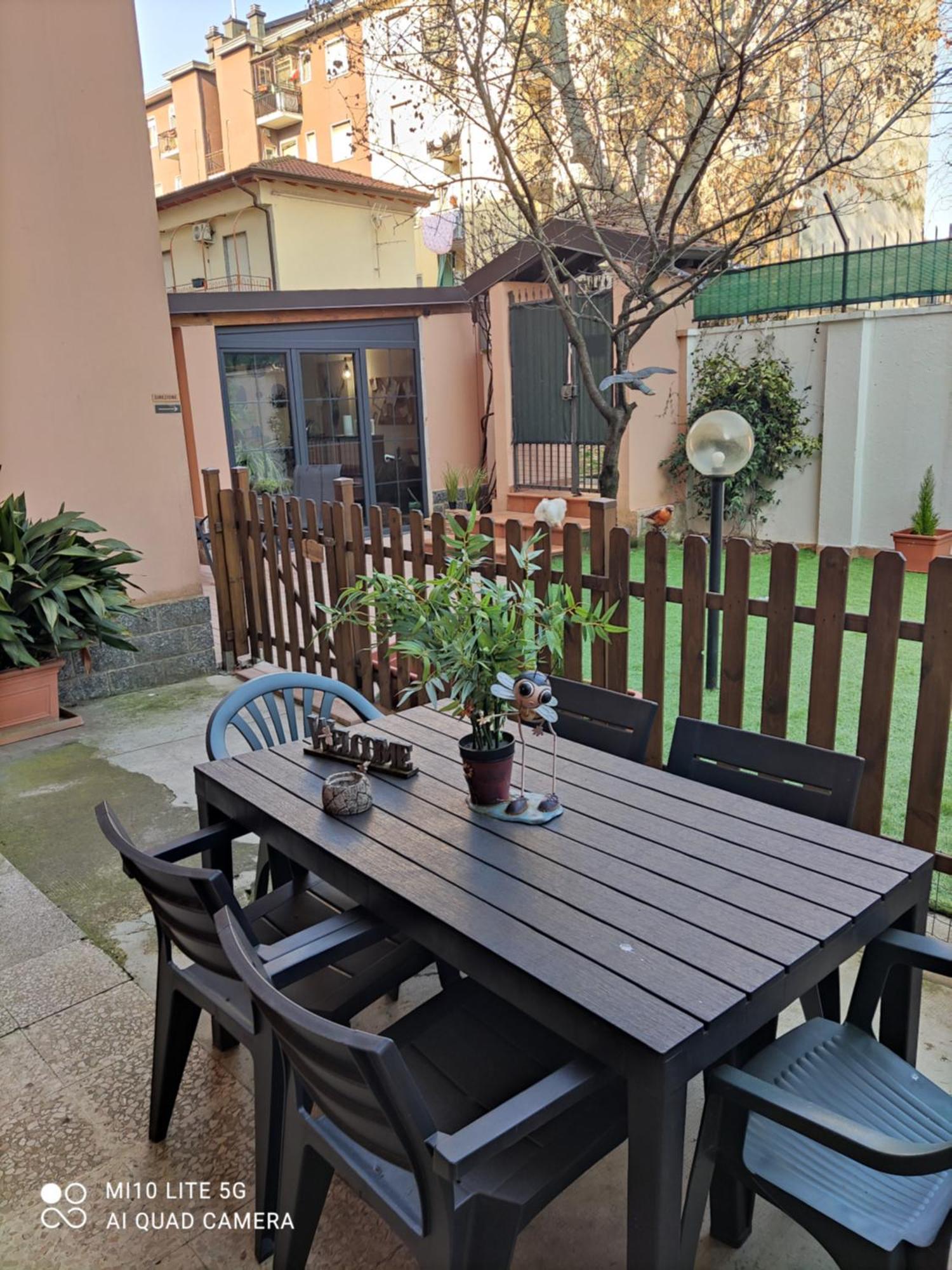 Hostal D'Annunzio House Cesano Boscone Kültér fotó